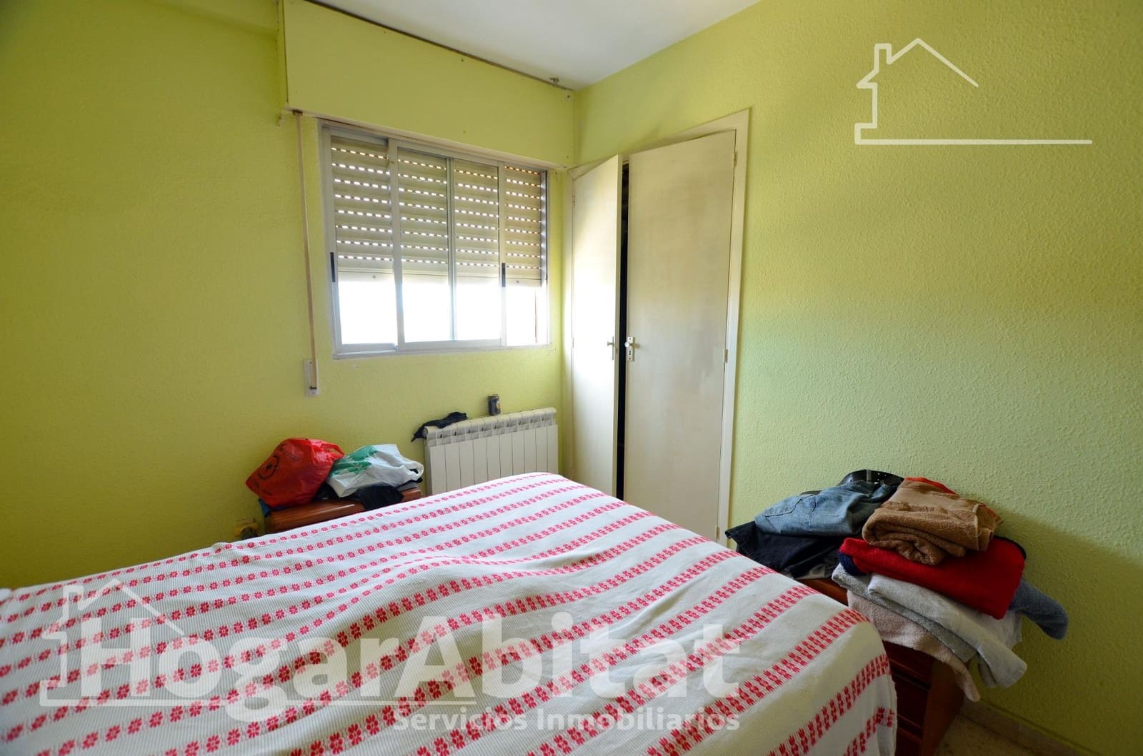 Piso de 3 habitaciones en Alicante / Alacant ciudad en venta con piscina garaje - 180.000 € (Ref: 10024221)