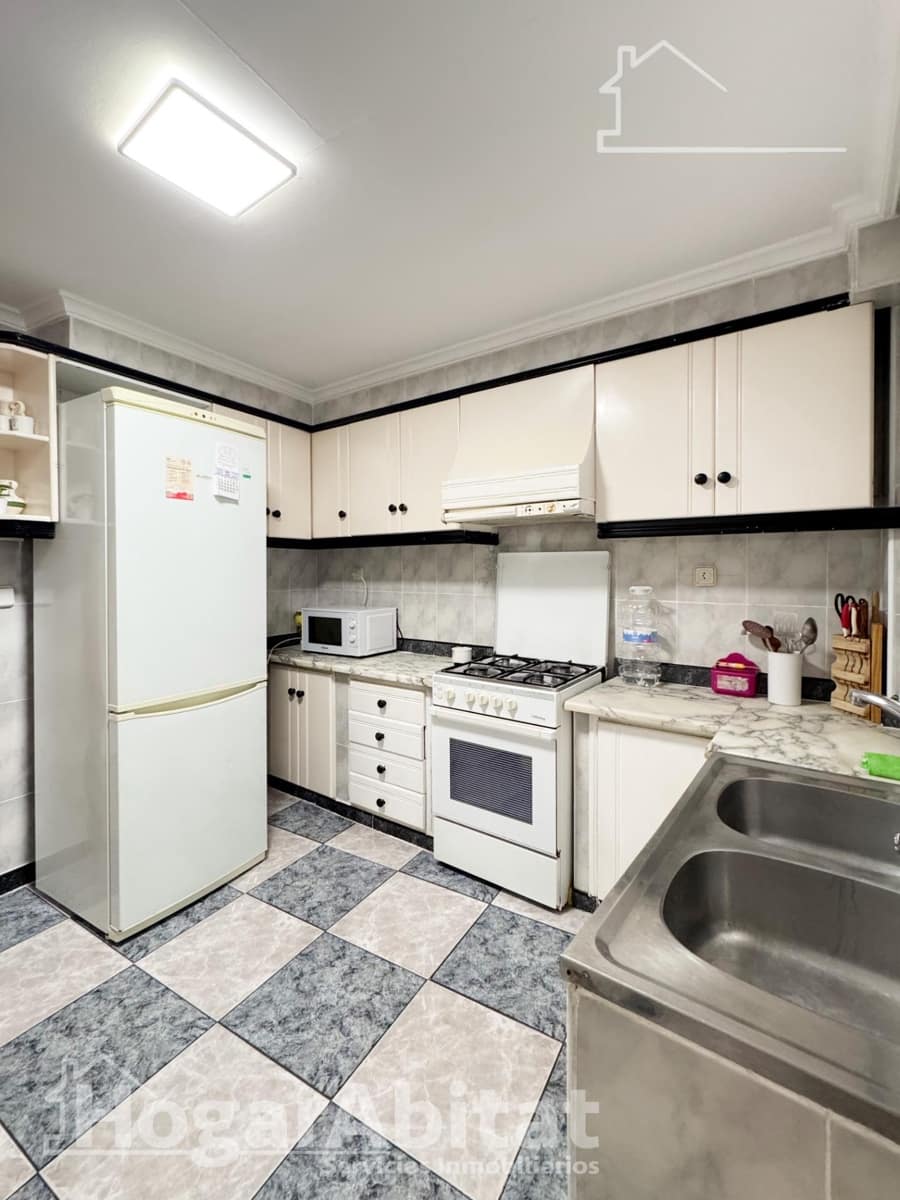 4 Zimmer Wohnung zu verkaufen in Paterna - 209.000 € (Ref: 10025807)