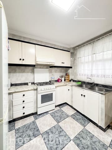 4 Zimmer Wohnung zu verkaufen in Paterna - 209.000 € (Ref: 10025807)