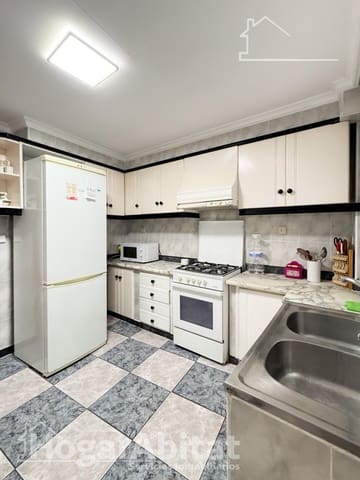 4 Zimmer Wohnung zu verkaufen in Paterna - 209.000 € (Ref: 10025807)
