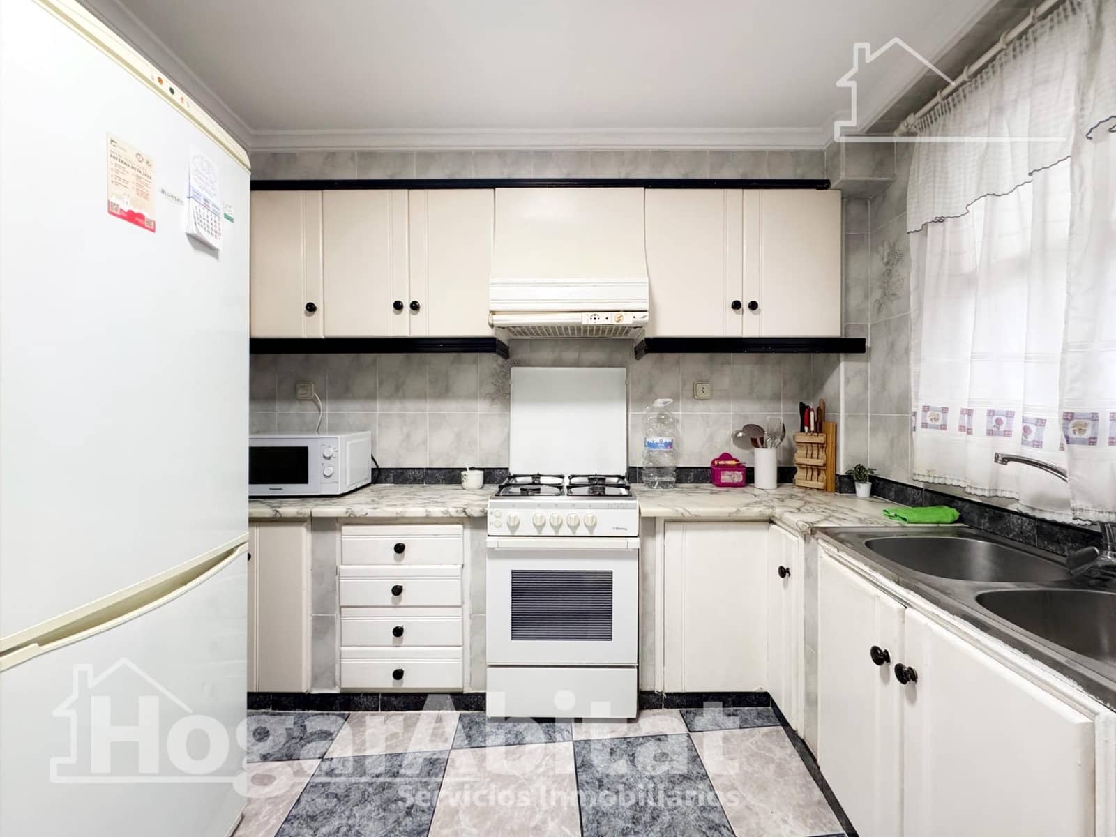 4 Zimmer Wohnung zu verkaufen in Paterna - 209.000 € (Ref: 10025807)