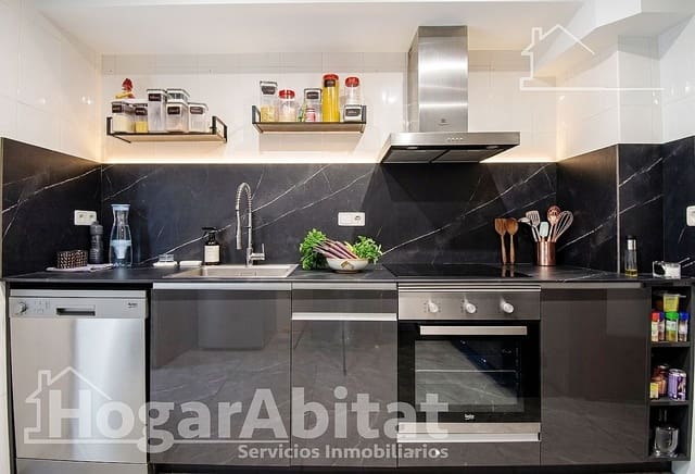 4 bedroom Flat for sale in Oliva Pueblo, Oliva - € 210,000 (Ref: 10025809)