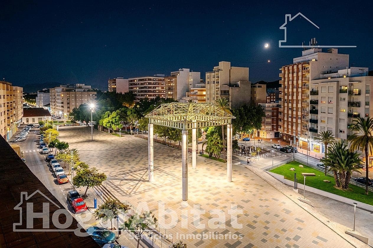 4 bedroom Flat for sale in Oliva - € 210,000 (Ref: 10025809)