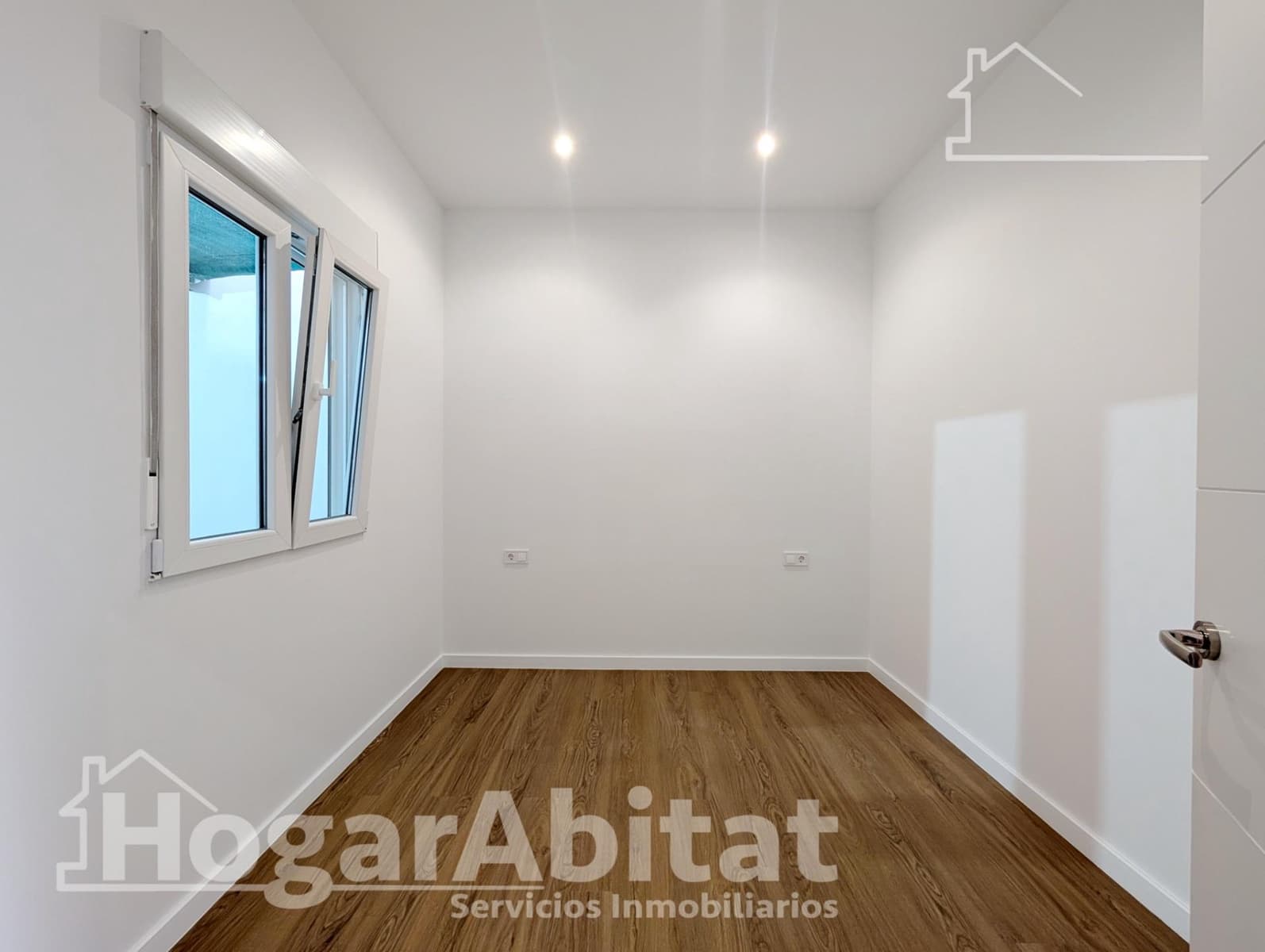 Piso de 2 habitaciones en Alicante / Alacant ciudad en venta - 268.000 € (Ref: 10025810)
