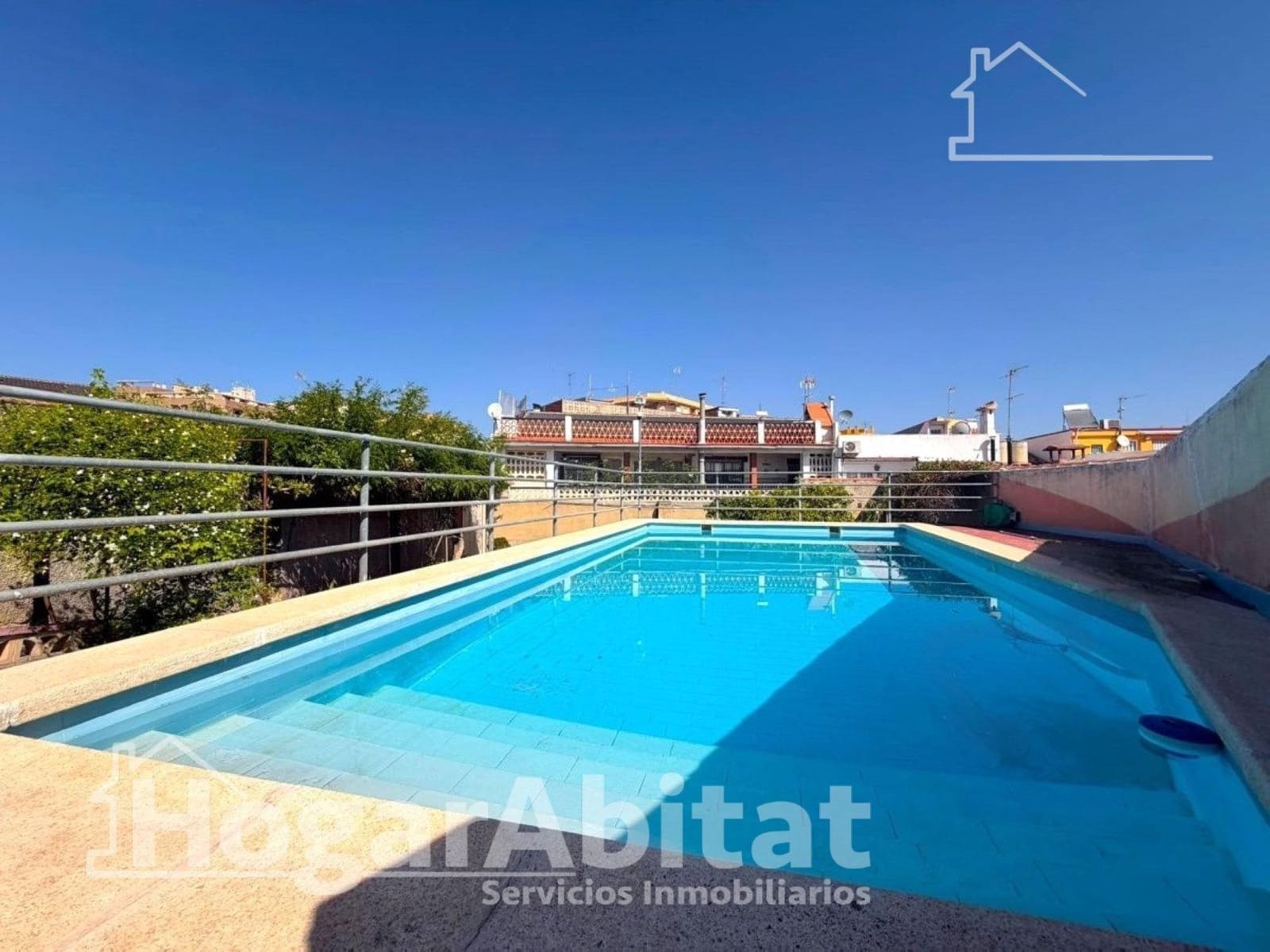 6 quarto Moradia para venda em Benaguasil com piscina garagem - 615 000 € (Ref: 10025817)