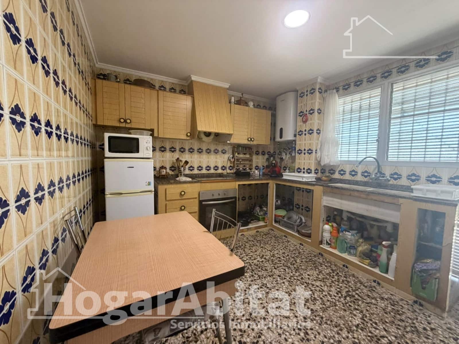6 quarto Moradia para venda em Benaguasil com piscina garagem - 615 000 € (Ref: 10025817)