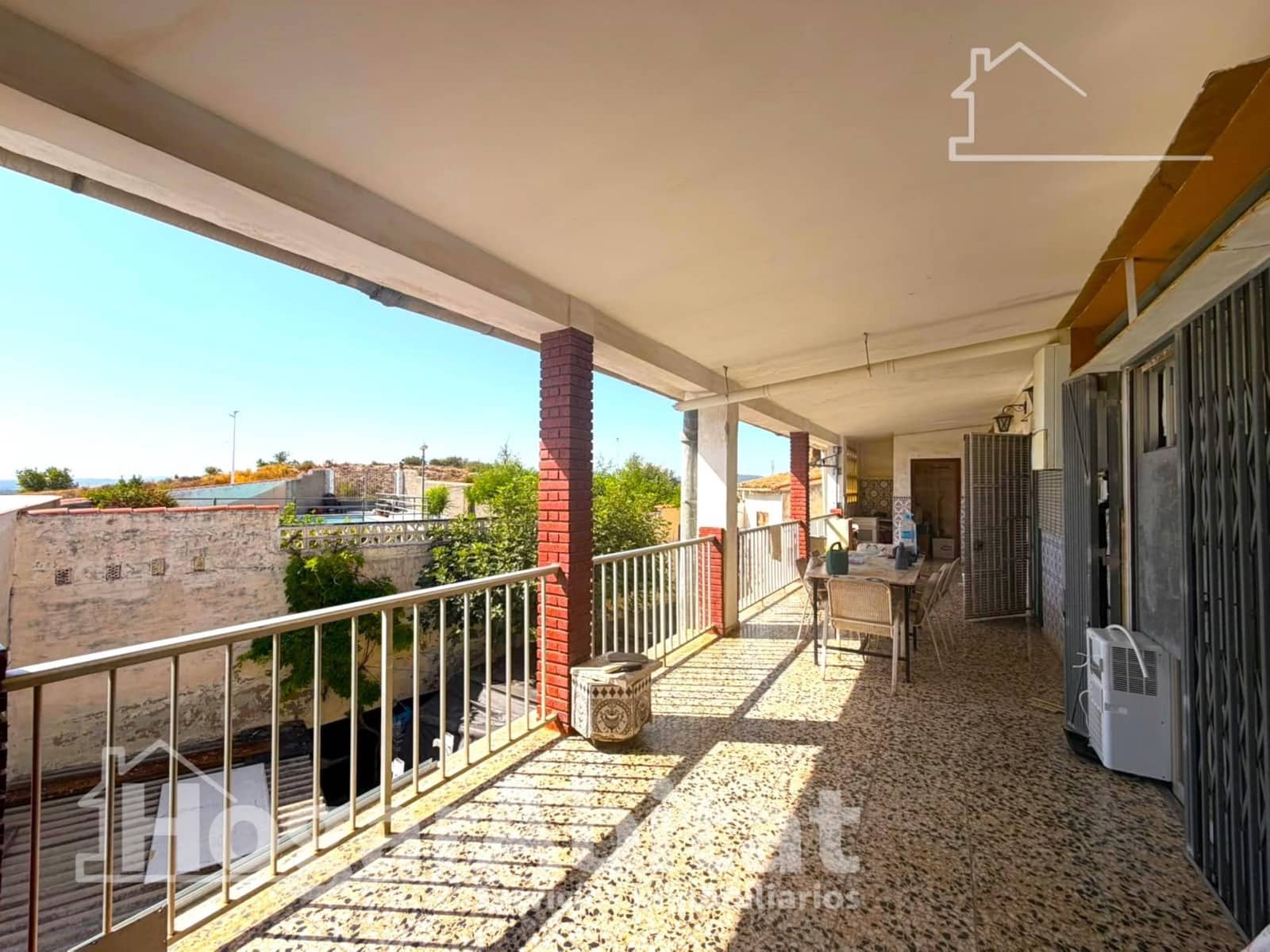 6 quarto Moradia para venda em Benaguasil com piscina garagem - 615 000 € (Ref: 10025817)