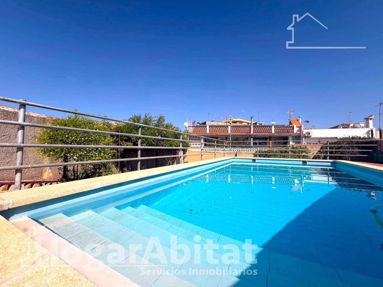 6 quarto Moradia para venda em Benaguasil com piscina garagem - 615 000 € (Ref: 10025817)