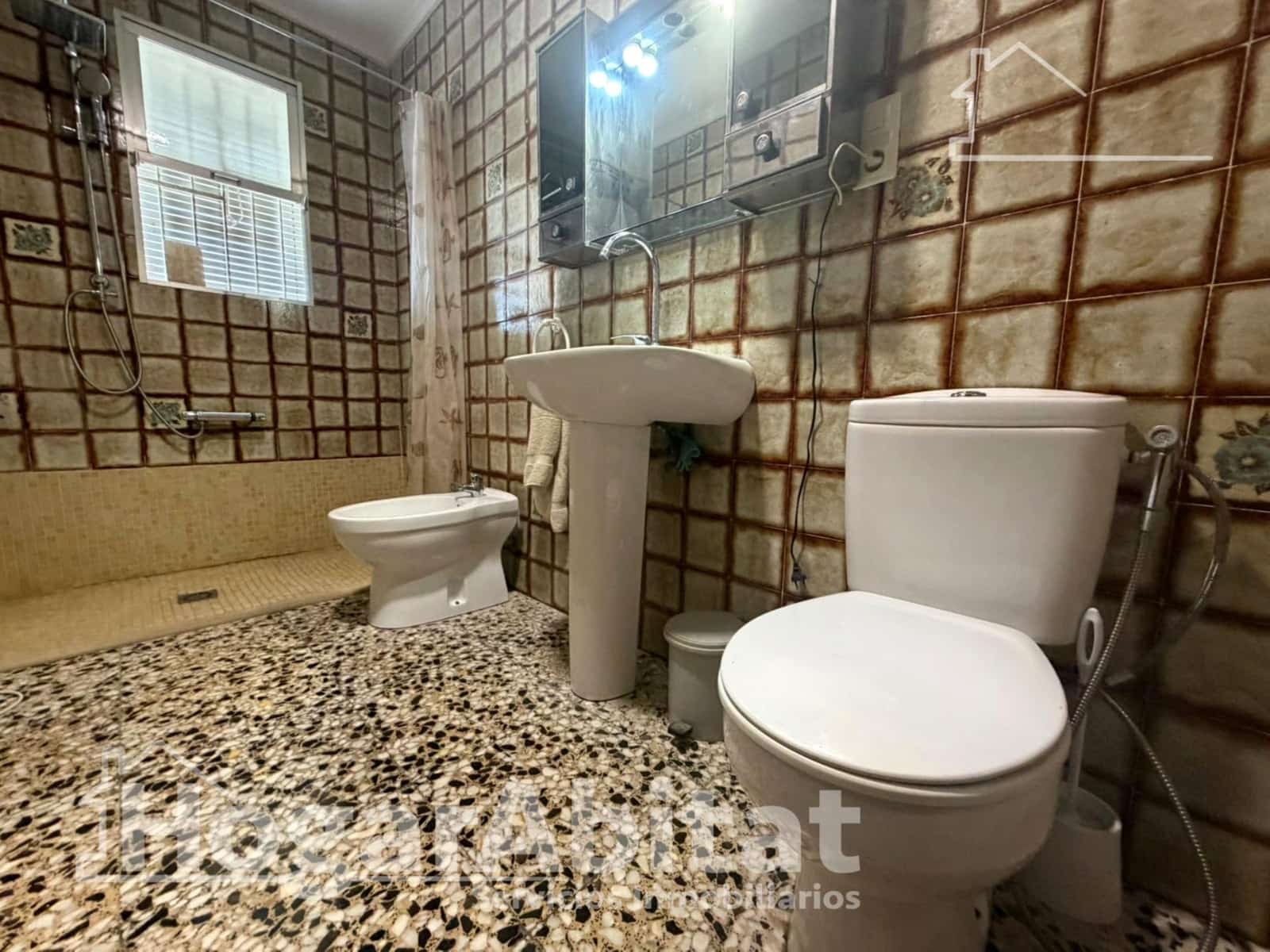6 quarto Moradia para venda em Benaguasil com piscina garagem - 615 000 € (Ref: 10025817)