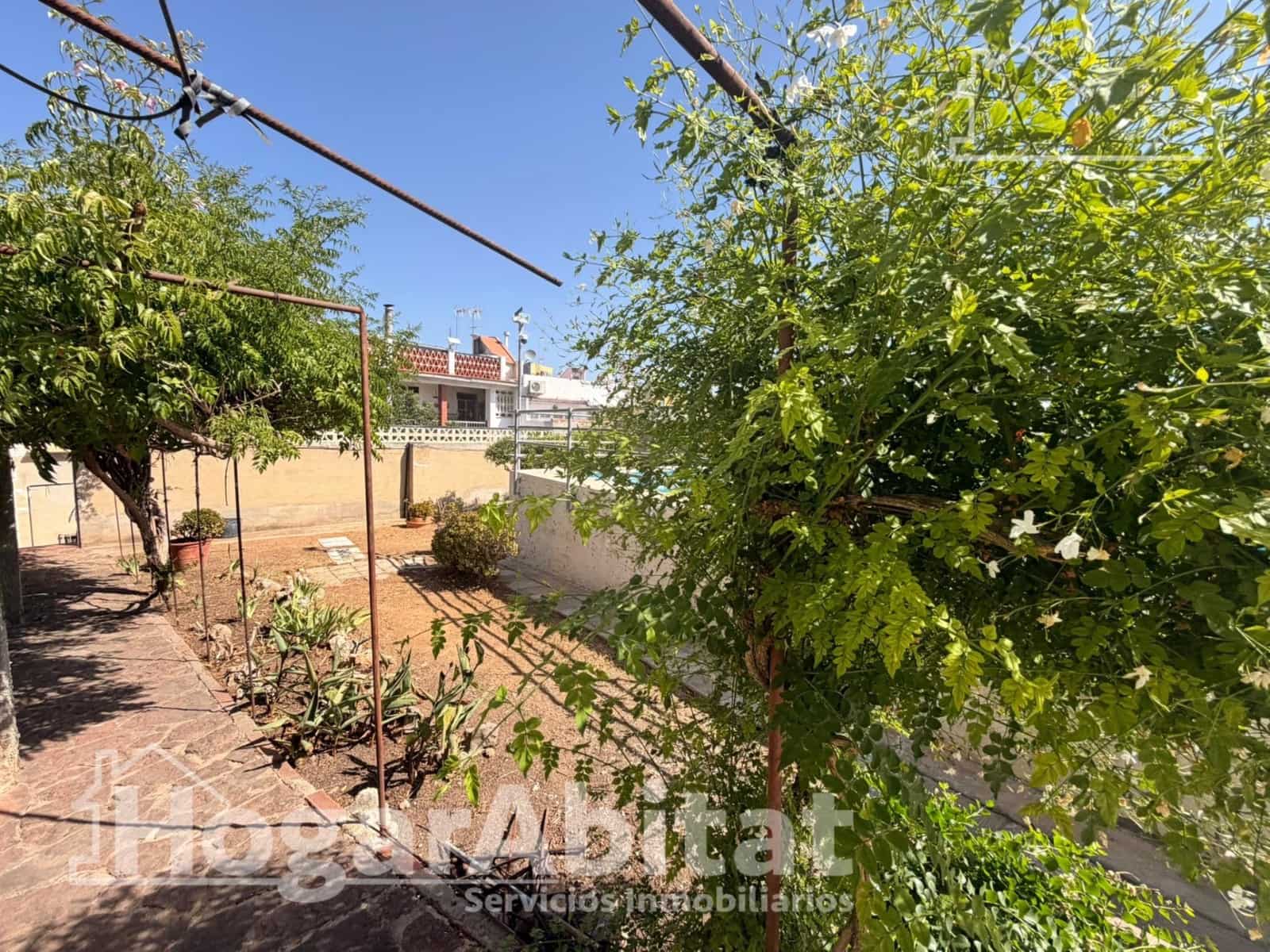 6 quarto Moradia para venda em Benaguasil com piscina garagem - 615 000 € (Ref: 10025817)