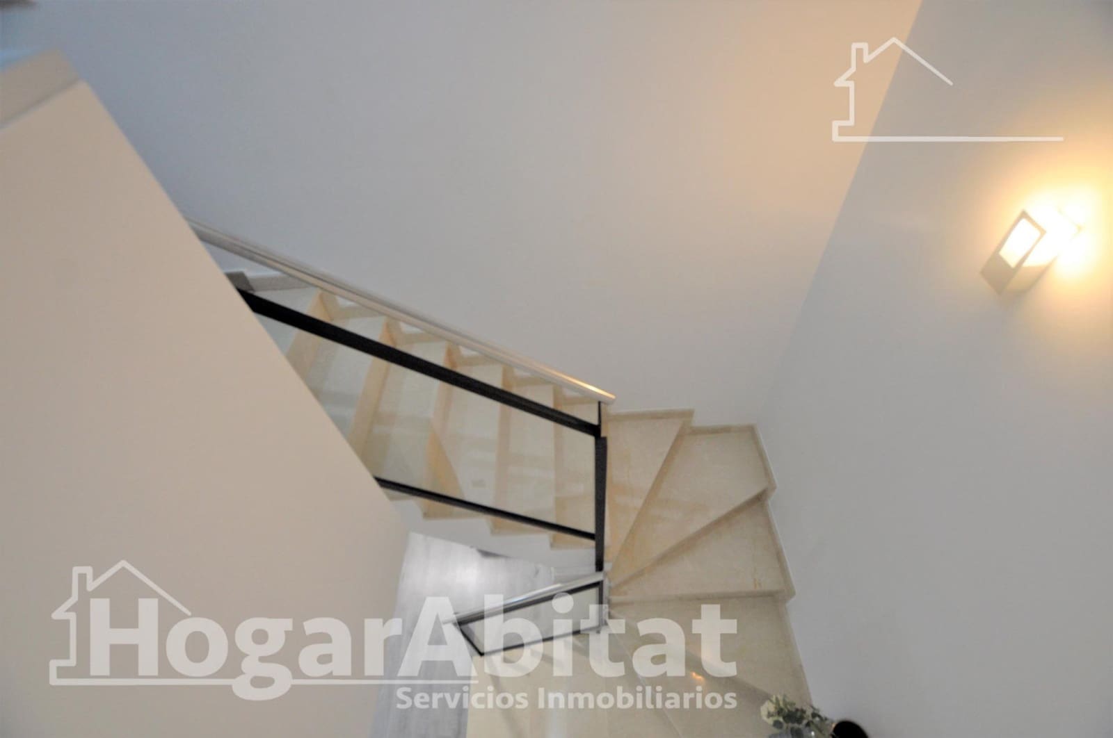 3 bedroom Penthouse for sale in Alcasser with garage - € 290,000 (Ref: 10027390)