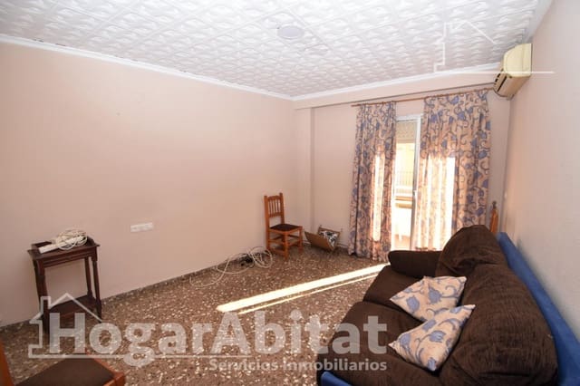 4 bedroom Flat for sale in Carlet with garage - € 160,000 (Ref: 10030647)