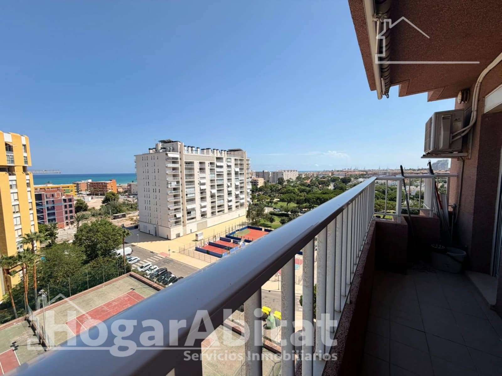 2 bedroom Flat for sale in Canet d'En Berenguer with pool - € 320,000 (Ref: 10030650)