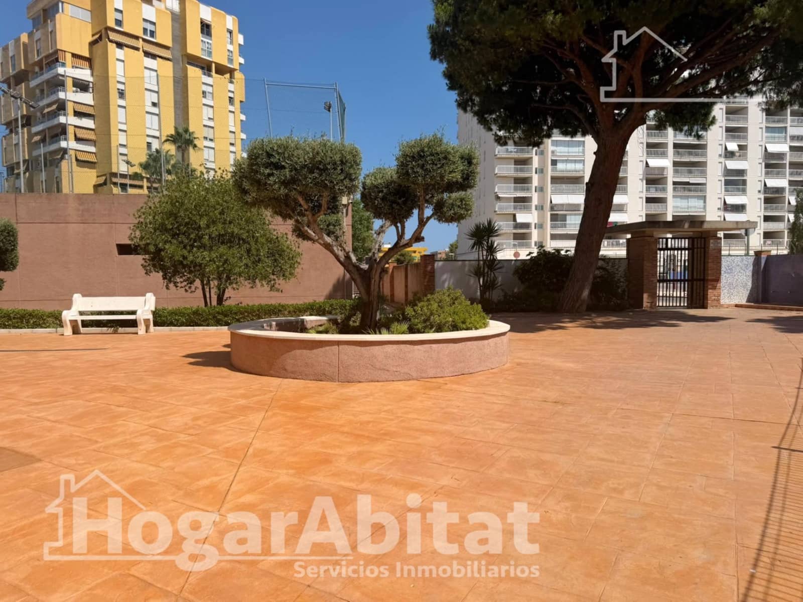 2 bedroom Flat for sale in Canet d'En Berenguer with pool - € 320,000 (Ref: 10030650)