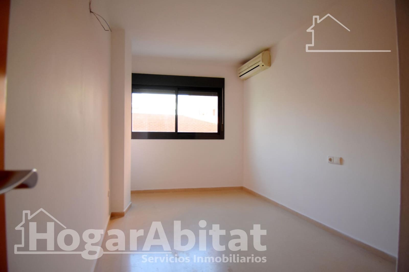 3 bedroom Flat for sale in Denia - € 230,000 (Ref: 10032121)