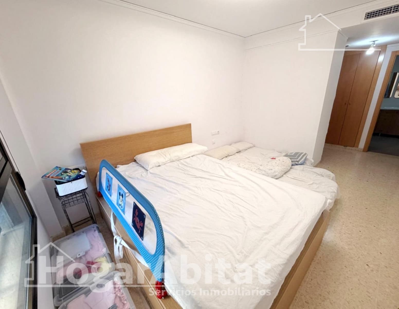 4 makuuhuone Asunto myytävänä paikassa Montserrat mukana 
autotalli - 220 000 € (Ref: 10035456)