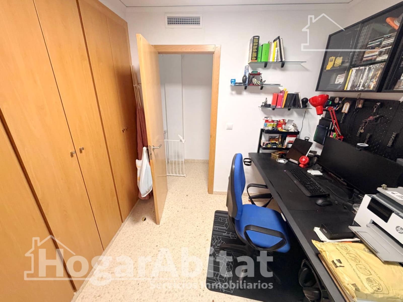 4 makuuhuone Asunto myytävänä paikassa Montserrat mukana 
autotalli - 220 000 € (Ref: 10035456)