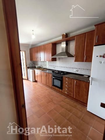 4 bedroom Flat for sale in Deltebre - € 96,000 (Ref: 10035460)