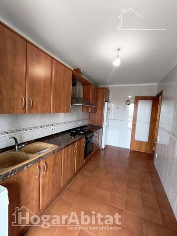 4 bedroom Flat for sale in Deltebre - € 96,000 (Ref: 10035460)