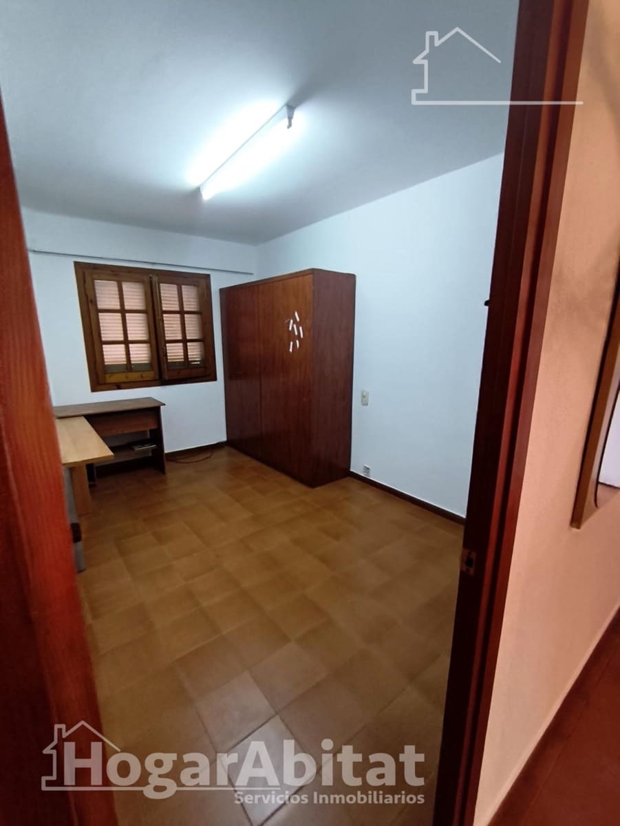 4 bedroom Flat for sale in Deltebre - € 96,000 (Ref: 10035460)