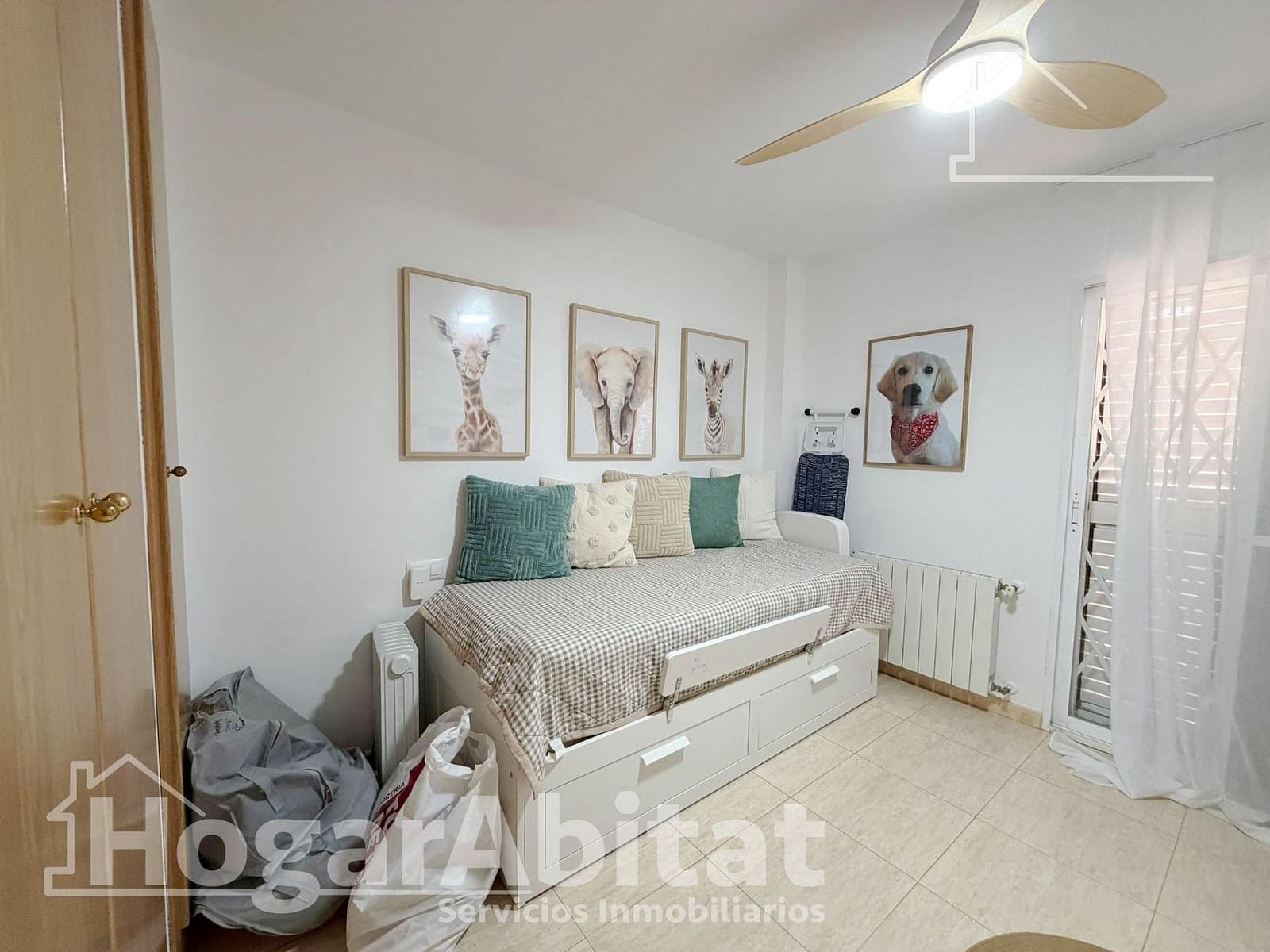 3 bedroom Villa for sale in Moncada with pool garage - € 539,000 (Ref: 10041209)