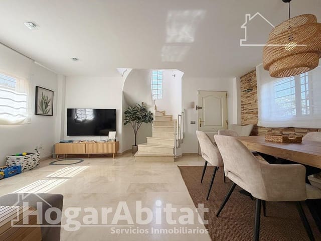 3 bedroom Villa for sale in Moncada with pool garage - € 539,000 (Ref: 10041209)