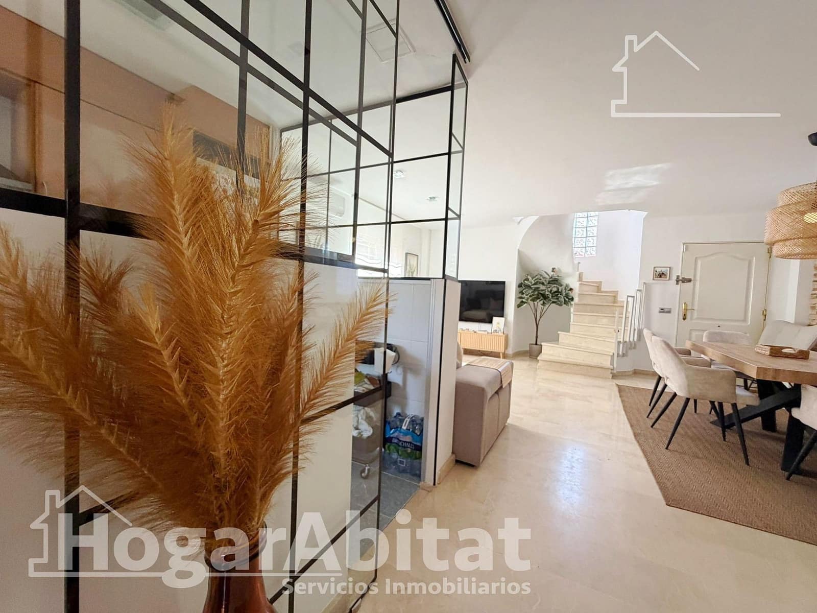 3 bedroom Villa for sale in Moncada with pool garage - € 539,000 (Ref: 10041209)