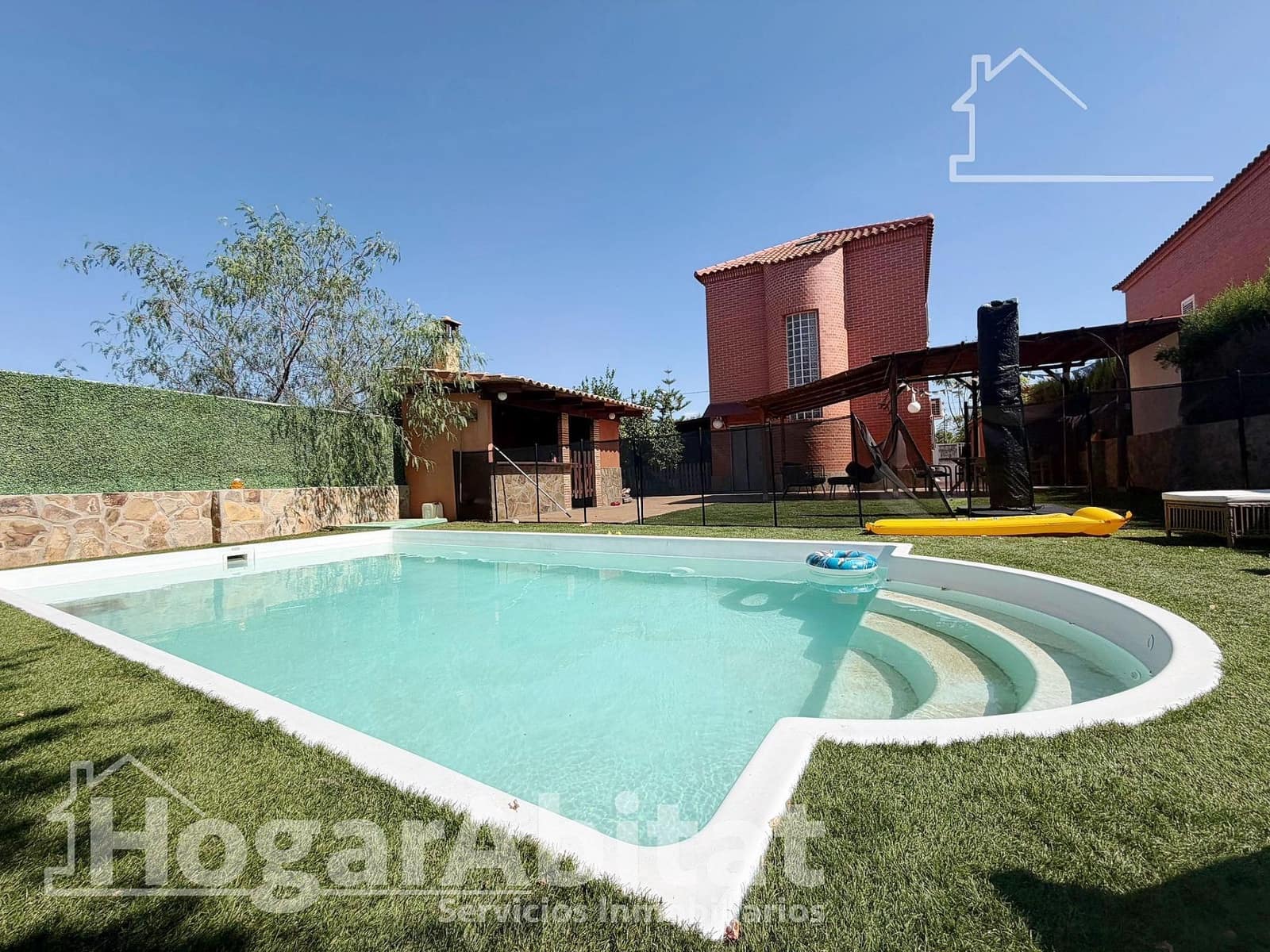 3 bedroom Villa for sale in Moncada with pool garage - € 539,000 (Ref: 10041209)