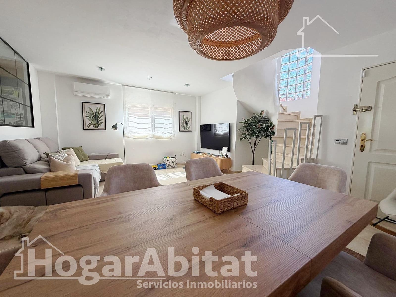 3 bedroom Villa for sale in Moncada with pool garage - € 539,000 (Ref: 10041209)