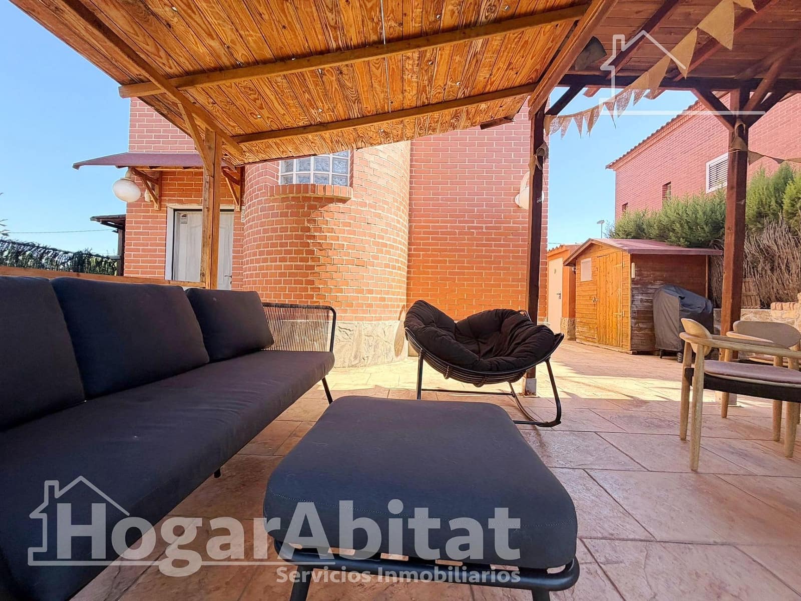 3 bedroom Villa for sale in Moncada with pool garage - € 539,000 (Ref: 10041209)