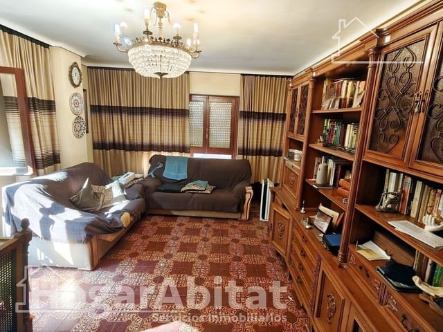 4 sypialnia Mieszkanie na sprzedaż w Castelló de la Plana z garażem - 209 000 € (Ref: 10041224)