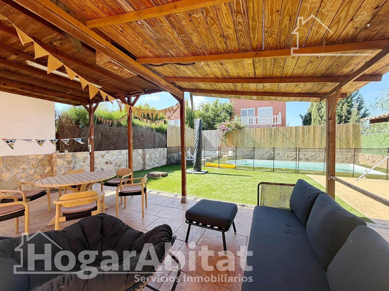 3 bedroom Villa for sale in Moncada with pool garage - € 539,000 (Ref: 10043114)