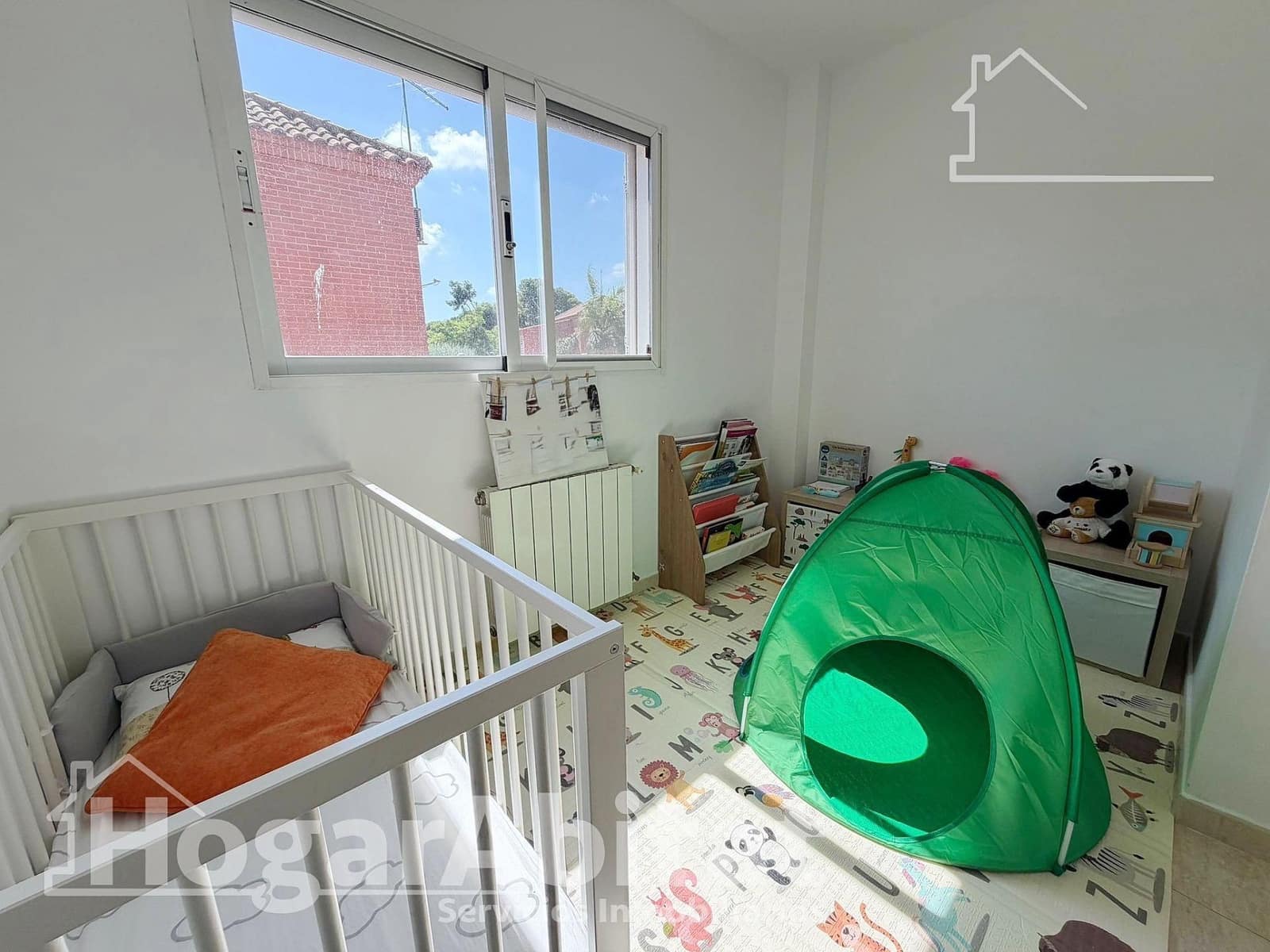 3 bedroom Villa for sale in Moncada with pool garage - € 539,000 (Ref: 10043114)