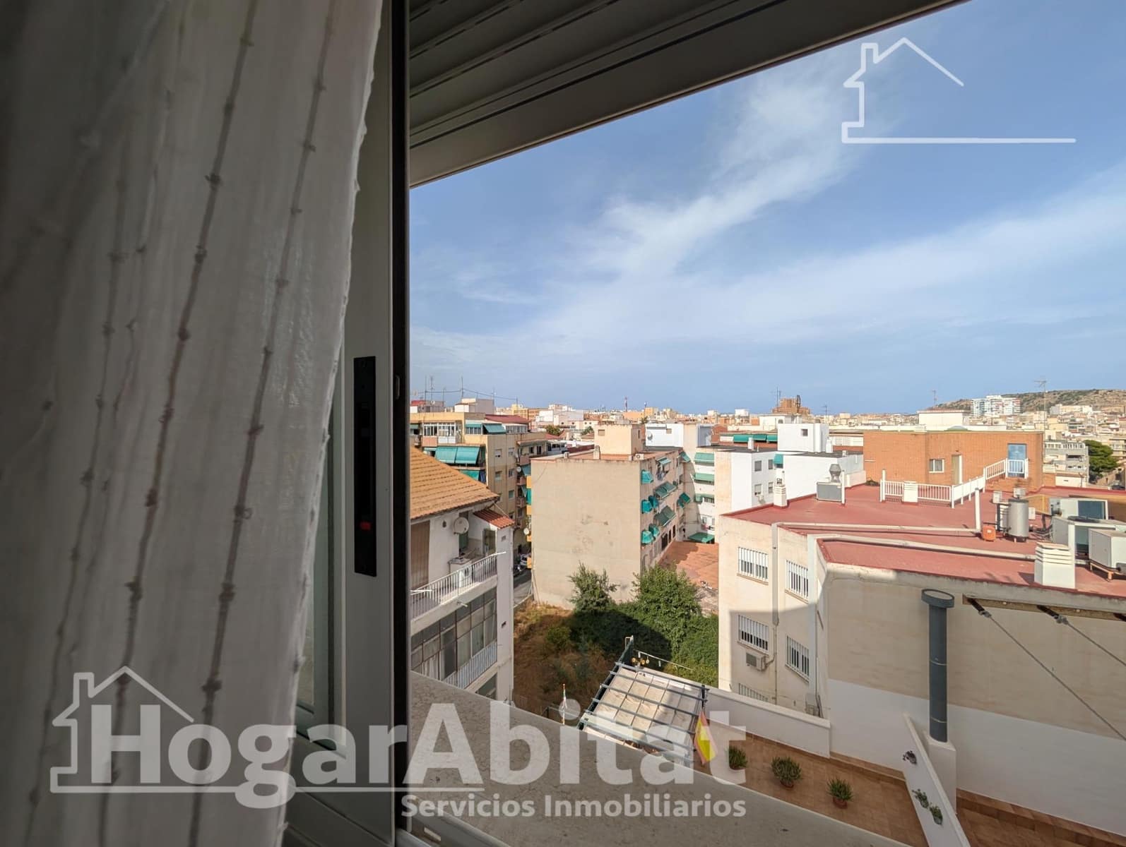 3 bedroom Flat for sale in Alicante / Alacant city with garage - € 288,000 (Ref: 10044890)