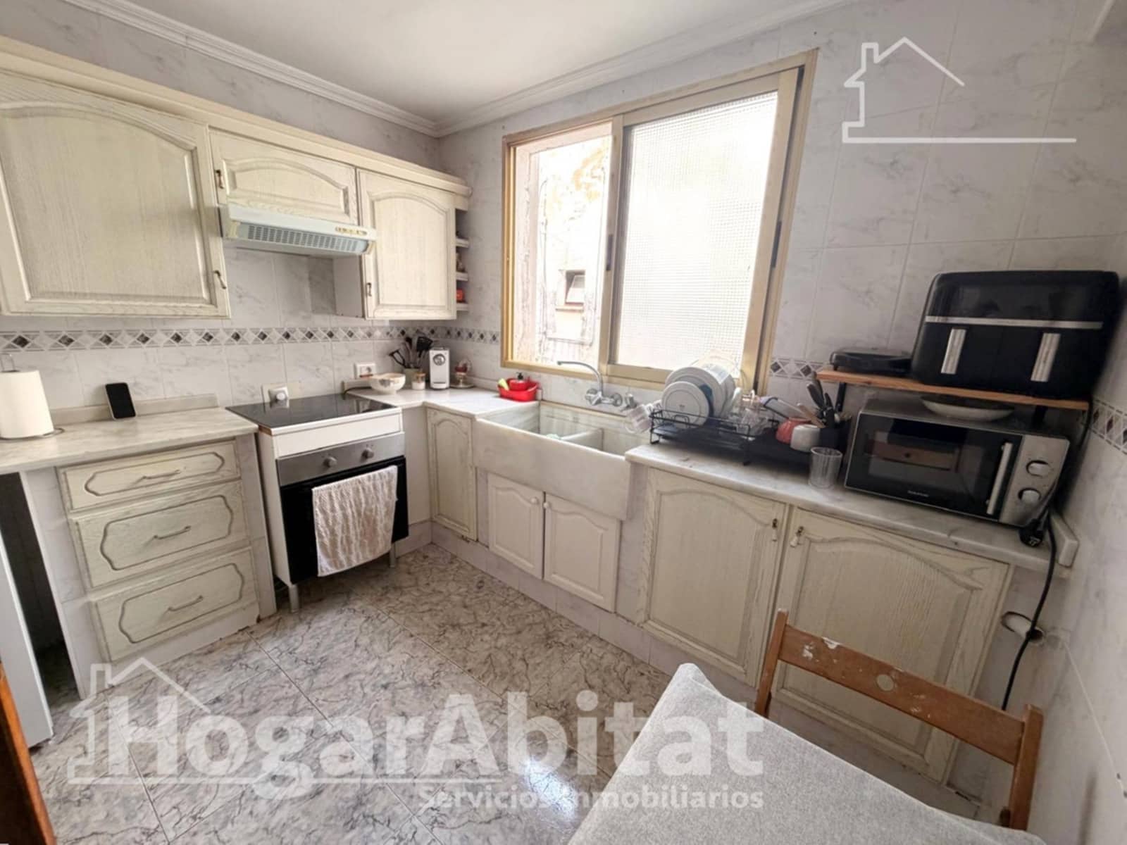 4 bedroom Flat for sale in Cheste - € 160,000 (Ref: 10044895)