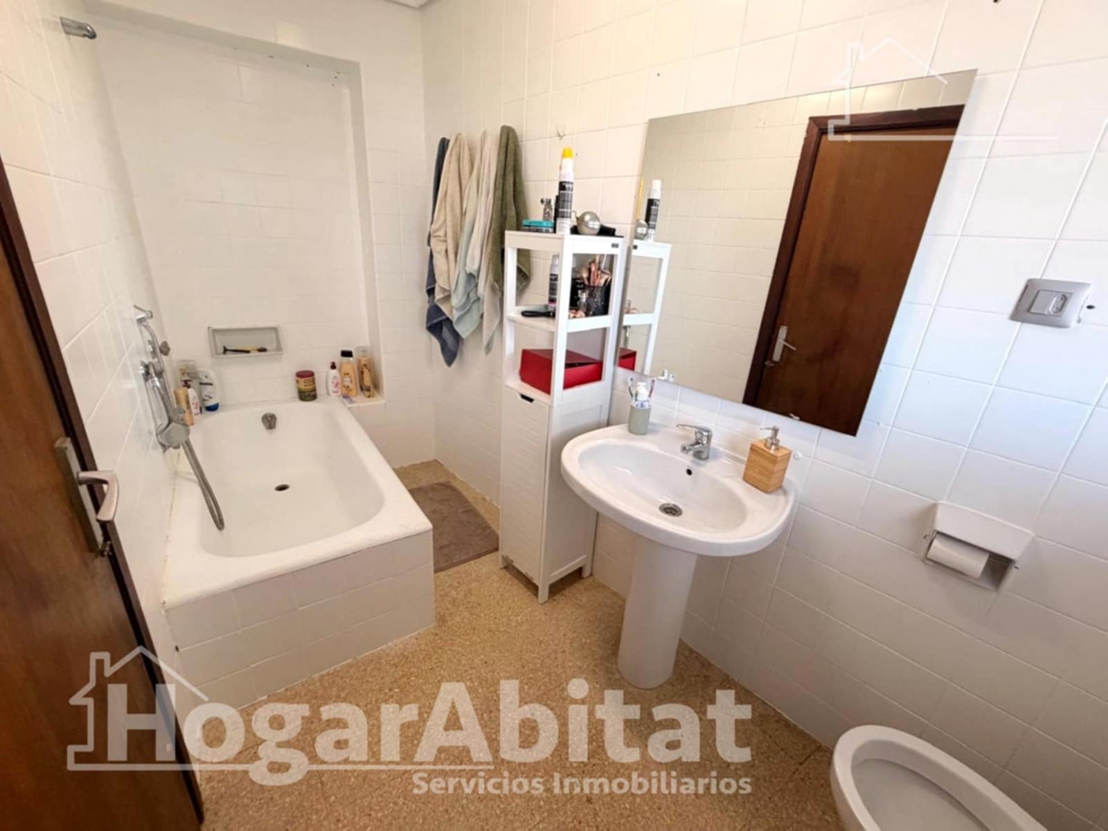 4 bedroom Flat for sale in Cheste - € 160,000 (Ref: 10044895)