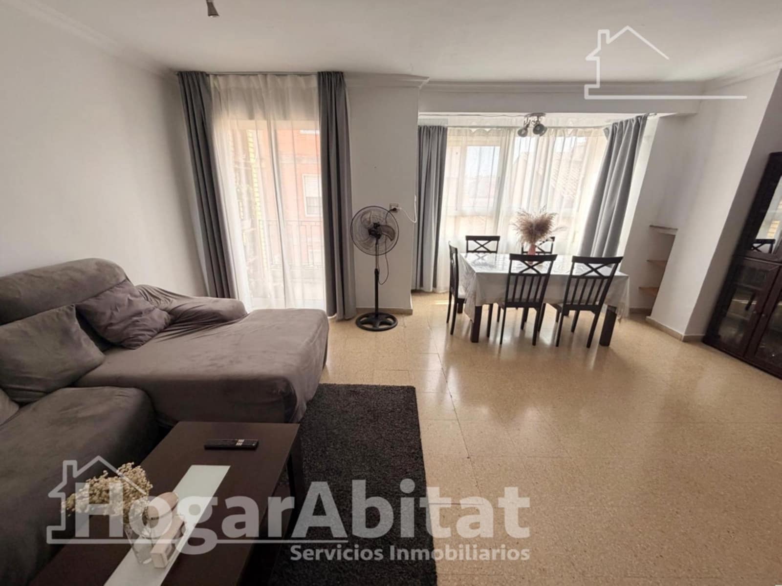 4 bedroom Flat for sale in Cheste - € 160,000 (Ref: 10044895)