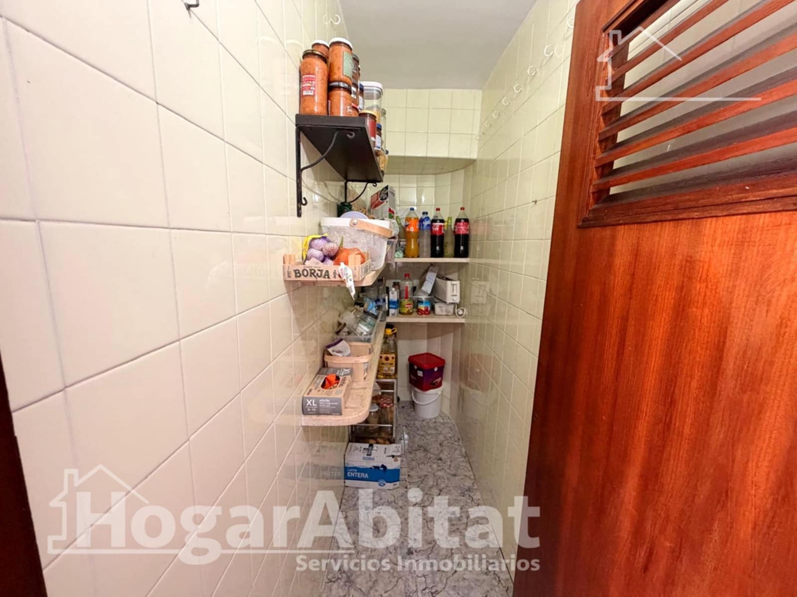 4 bedroom Flat for sale in Cheste - € 160,000 (Ref: 10044895)