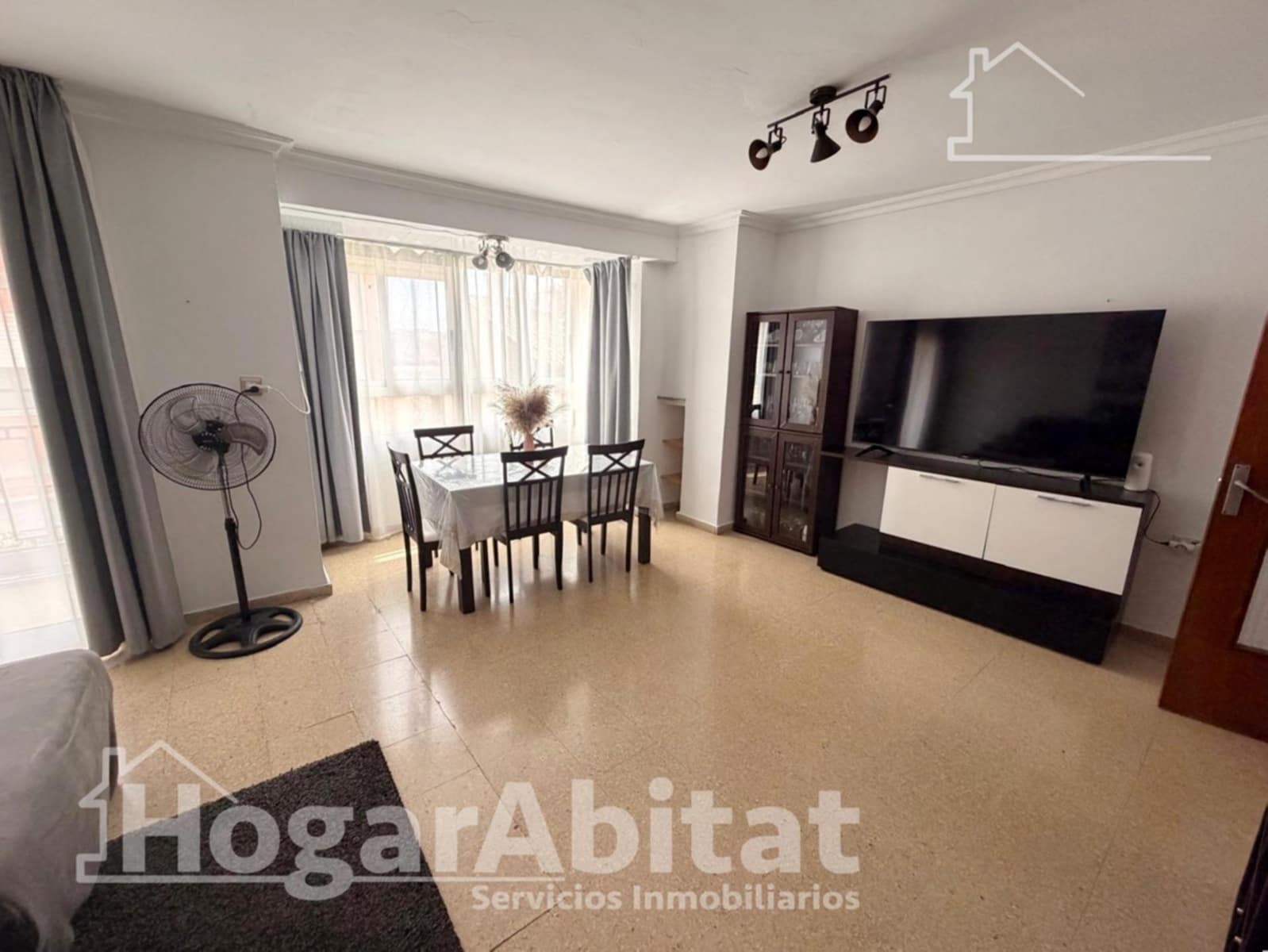 4 bedroom Flat for sale in Cheste - € 160,000 (Ref: 10044895)