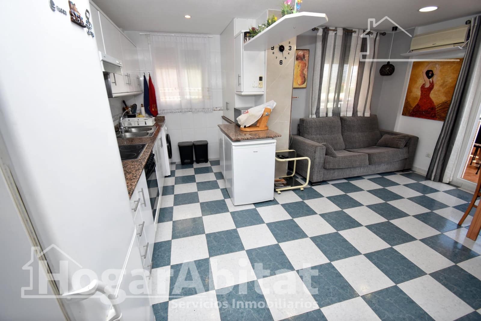 2 bedroom Apartment for sale in Oropesa  with pool - € 177,000 (Ref: 10047411)