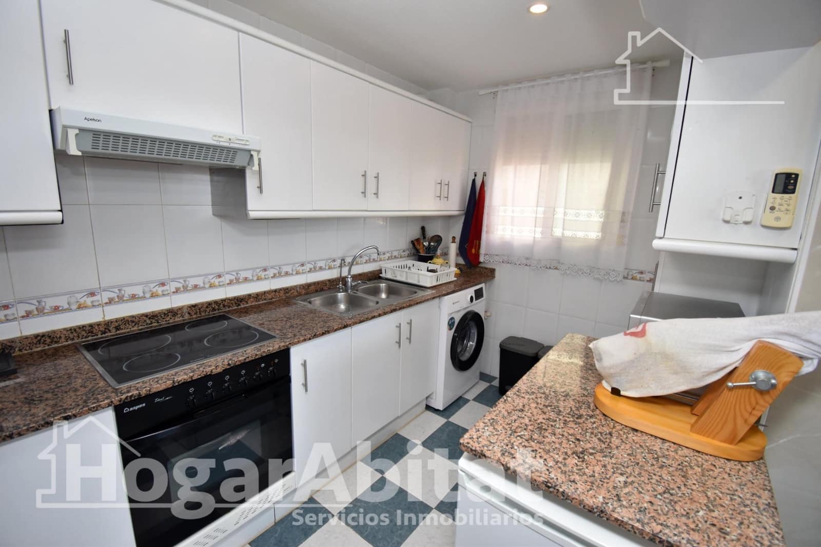 2 bedroom Apartment for sale in Oropesa  with pool - € 177,000 (Ref: 10047411)