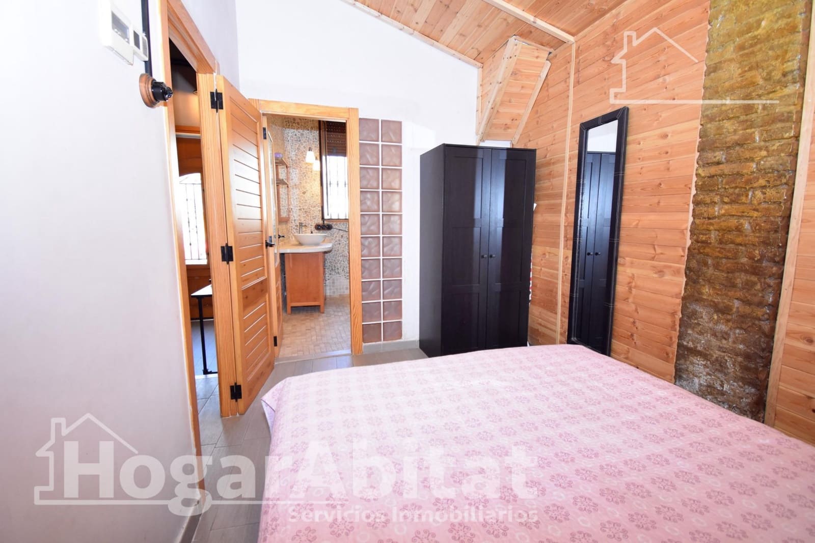 8 Zimmer Haus zu verkaufen in Valencia Stadt - 879.000 € (Ref: 10047422)