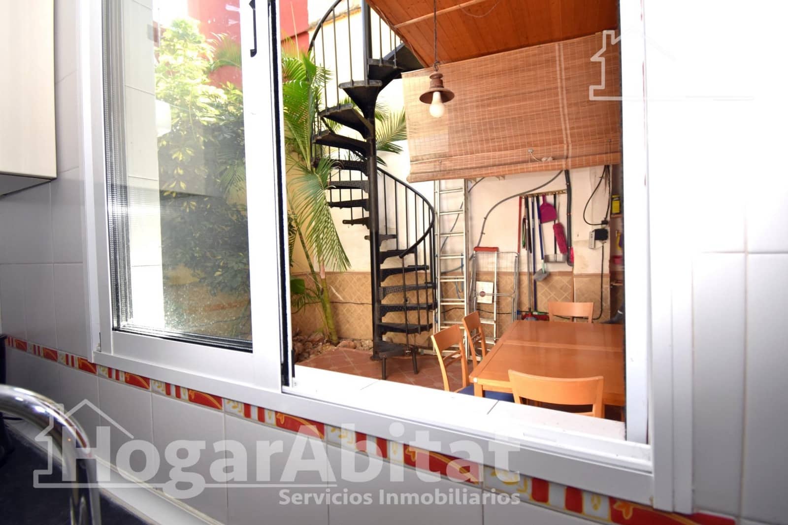 8 Zimmer Haus zu verkaufen in Valencia Stadt - 879.000 € (Ref: 10047422)