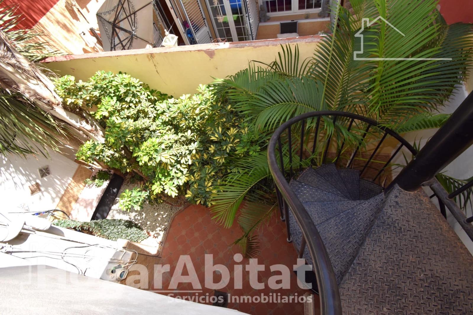 8 Zimmer Haus zu verkaufen in Valencia Stadt - 879.000 € (Ref: 10047422)