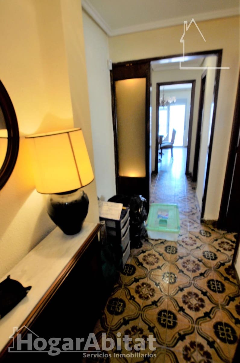 Piso de 3 habitaciones en València ciudad en venta - 215.000 € (Ref: 10049398)