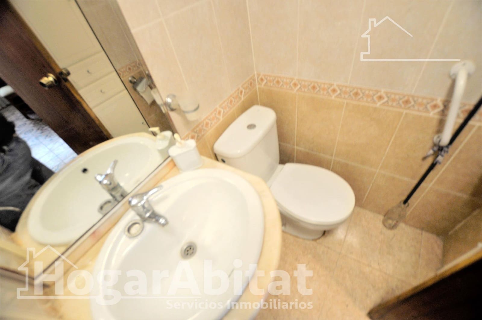 Piso de 3 habitaciones en València ciudad en venta - 215.000 € (Ref: 10049398)