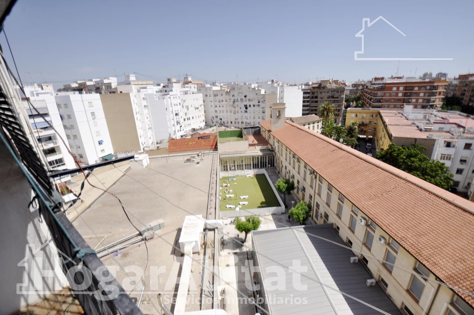 Piso de 3 habitaciones en València ciudad en venta - 215.000 € (Ref: 10049398)