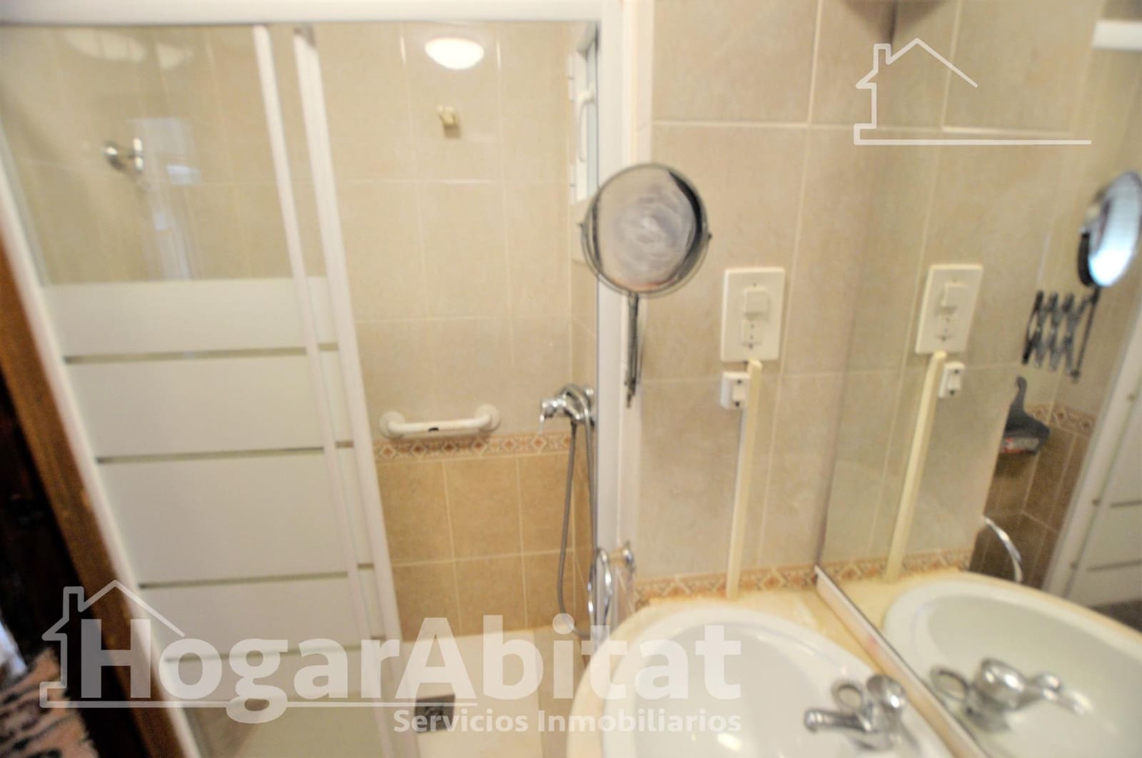 Piso de 3 habitaciones en València ciudad en venta - 215.000 € (Ref: 10049398)