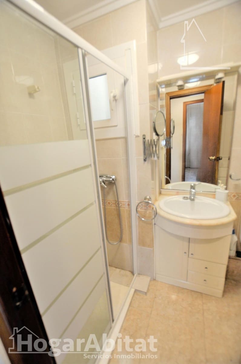 Piso de 3 habitaciones en València ciudad en venta - 215.000 € (Ref: 10049398)