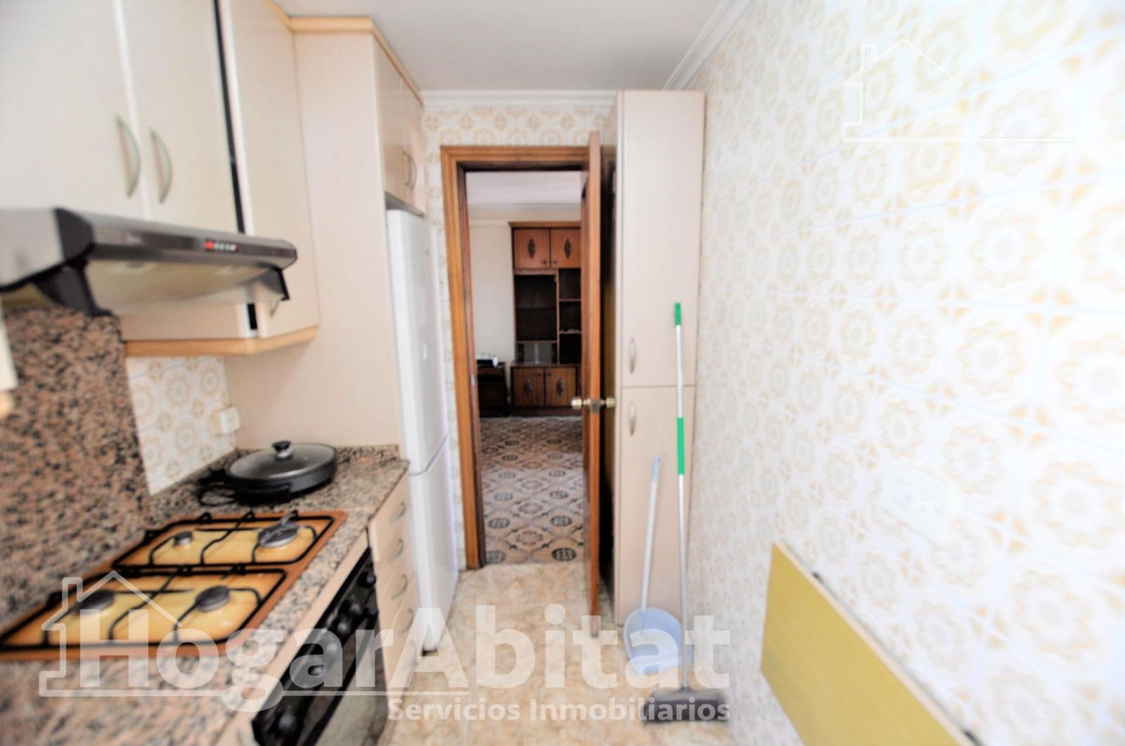 Piso de 3 habitaciones en València ciudad en venta - 215.000 € (Ref: 10049398)